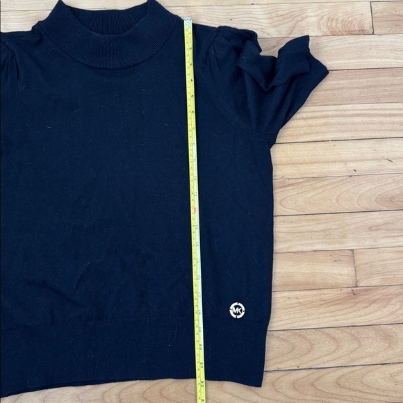 2/$20 Michael Kors Black Puff Sleeve Sweater - Picture 4 of 4